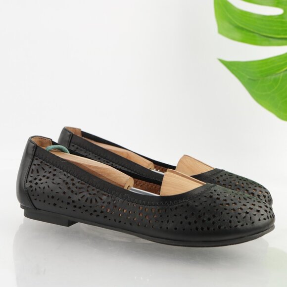 Vionic Womens Robyn Ballet Flats Size 6 Black Leather Slip On Shoes Perforated - Picture 12 of 13
